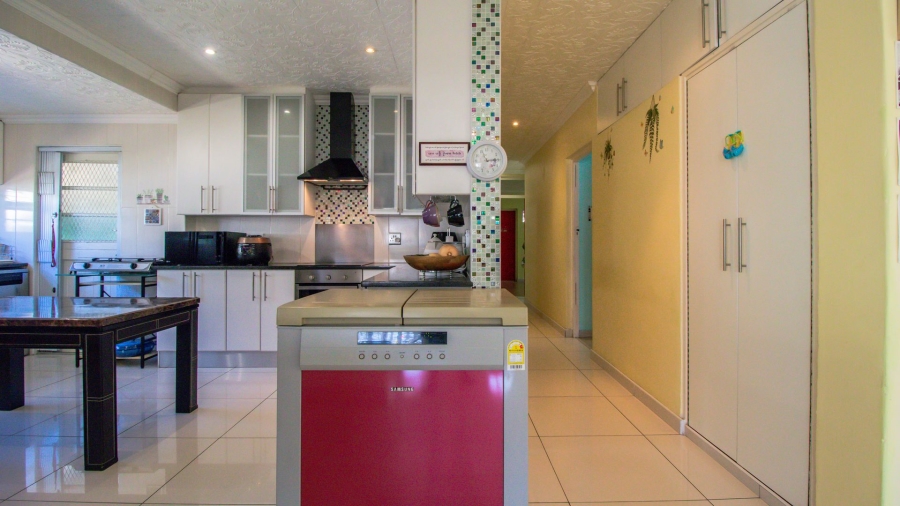 4 Bedroom Property for Sale in Pinelands Western Cape